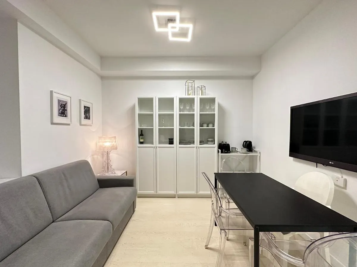 Casa Ginevra Apartment Milan 0*,  Italy